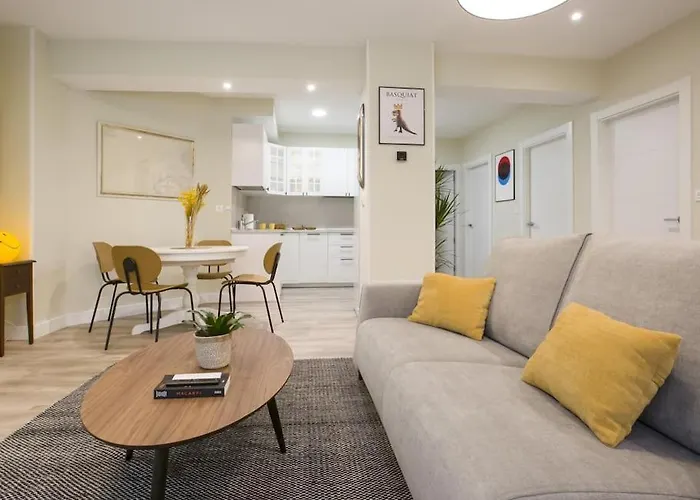 Bilbao Costa Iii By Aston *